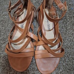 Croft & Barrow Brown Strappy Sandals Women's Size 8